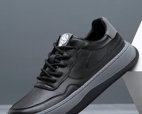 MySQL 可重复读，差点就让我背上了一个 P0 事故！